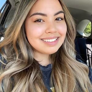 Meet your Posher, Keila